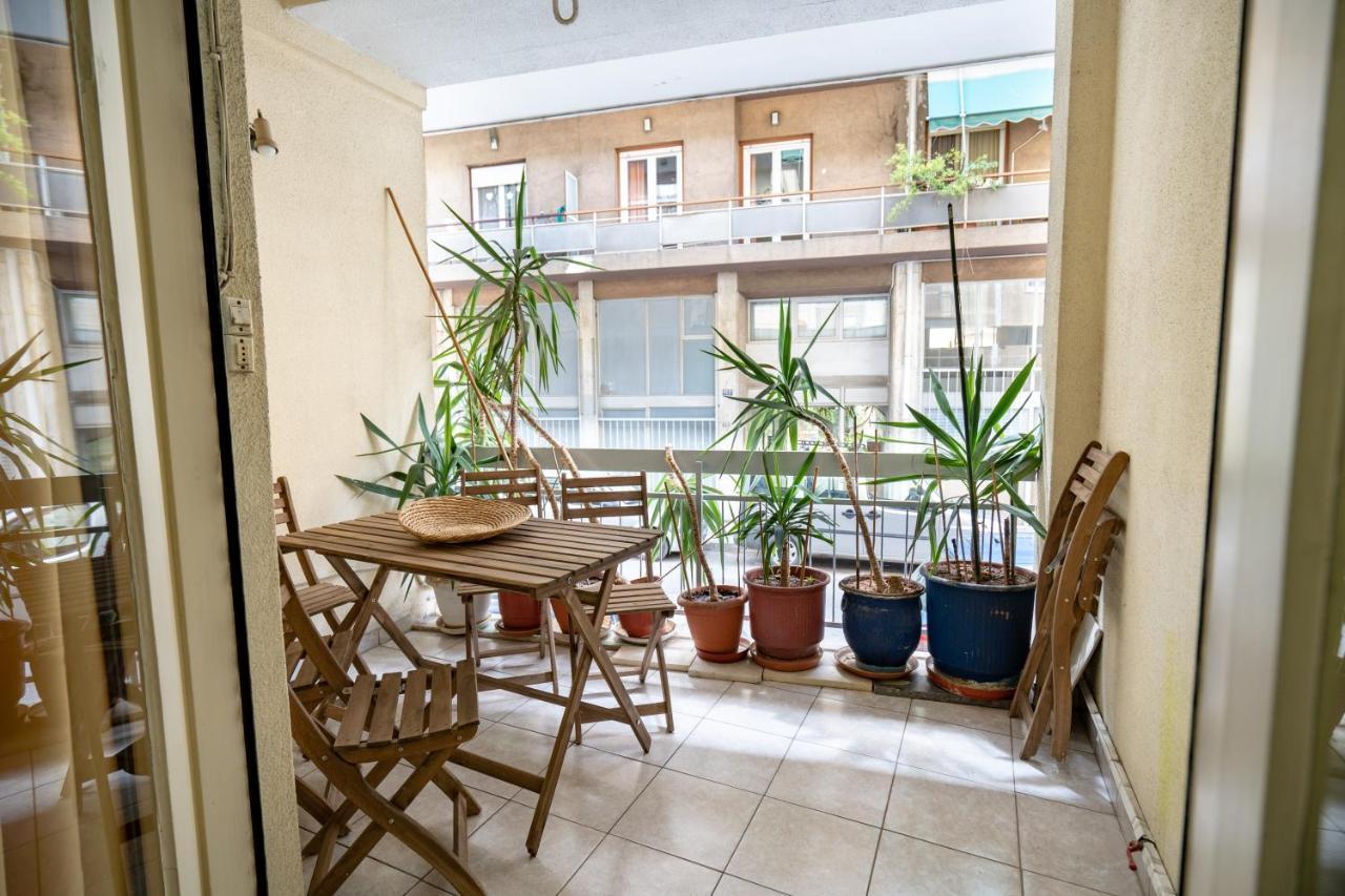 Ampelokipi Metro St. 2 Bedrooms 6 Pers. Apartment Athens Luaran gambar